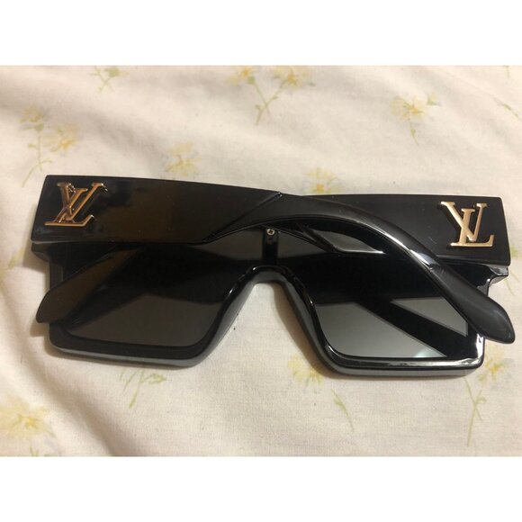 Louis Vuitton Cyclone Sunglasses - Black - Picture 3 of 7
